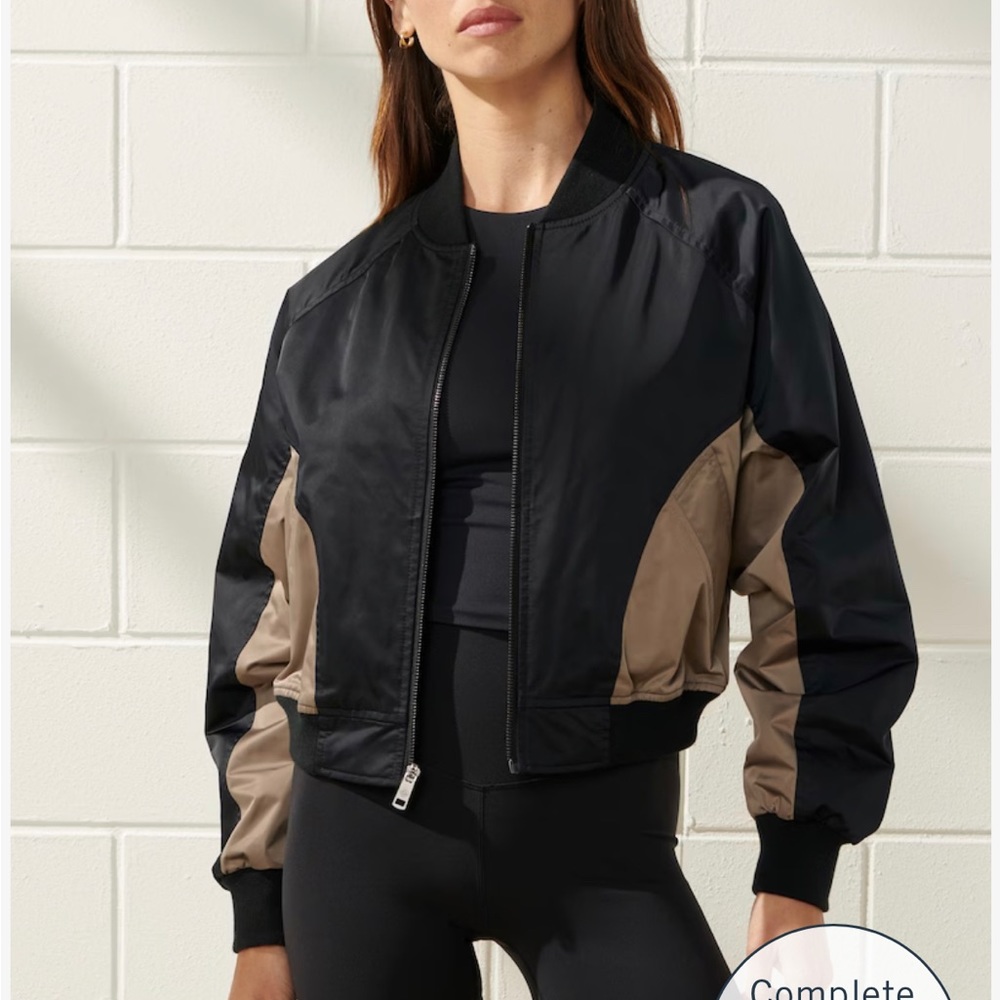 NWT Abercrombie YPB Satin Bomber, Large, Black/Oat